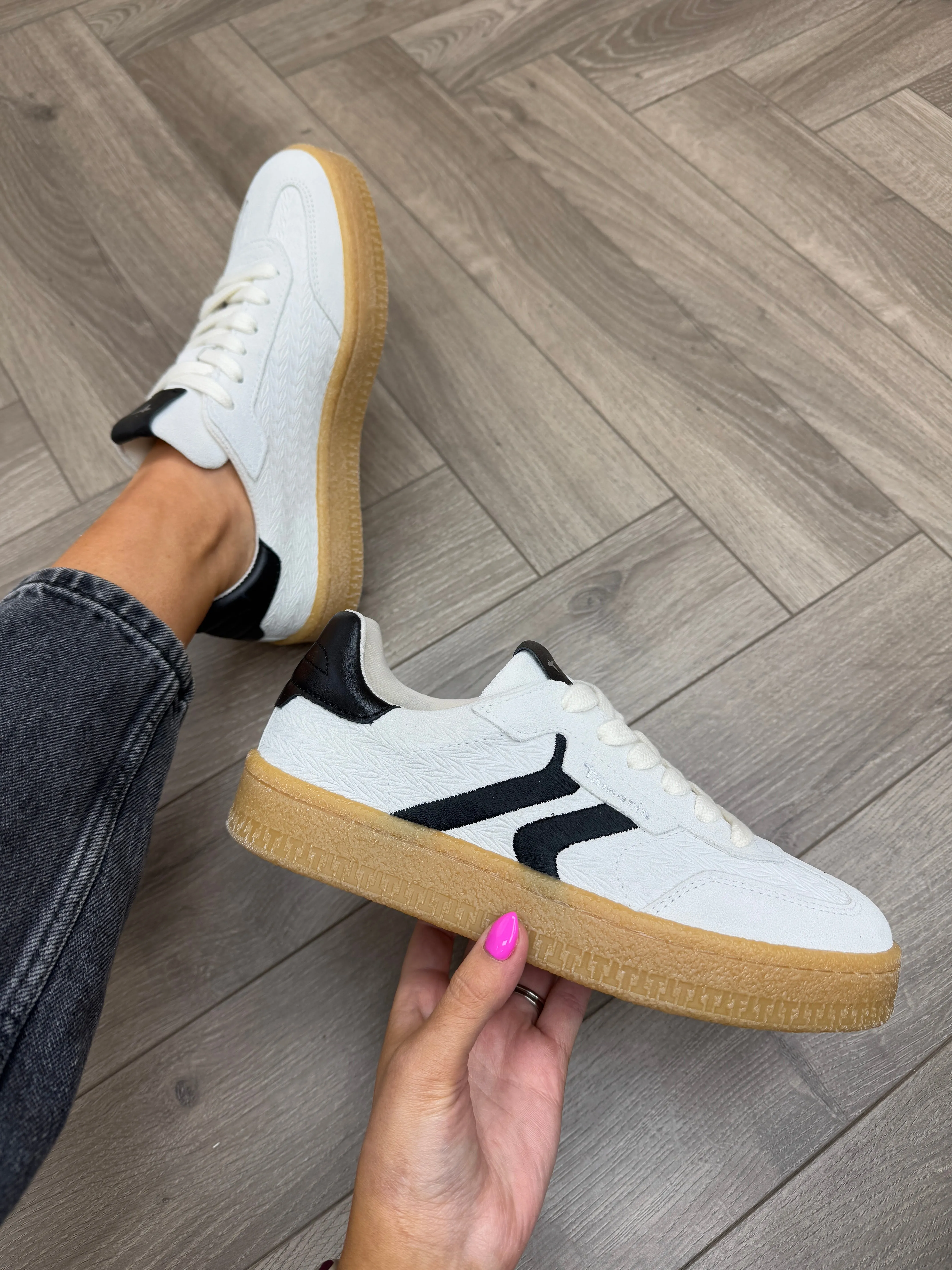 Tamaris (SS25) Suede Trainer With Gum Sole 23723 - Ivory (T41)